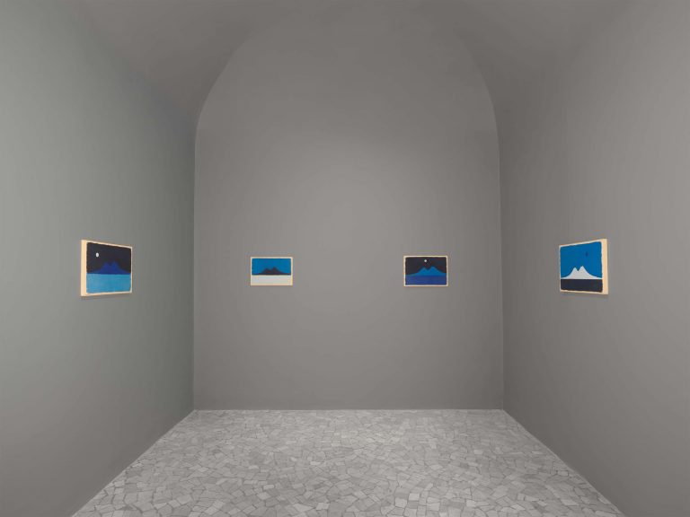 UR_2025_ORA-BLU_partial-exhibition-views_ph-Grafiluce-1-768x576.jpg