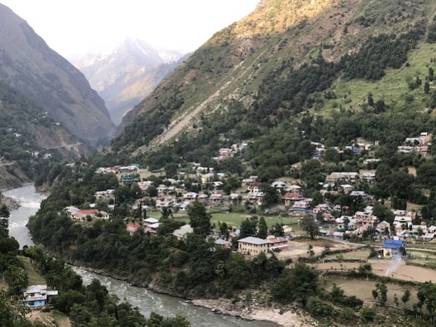Village-in-both-India-and-Pakistan-629x472.jpg