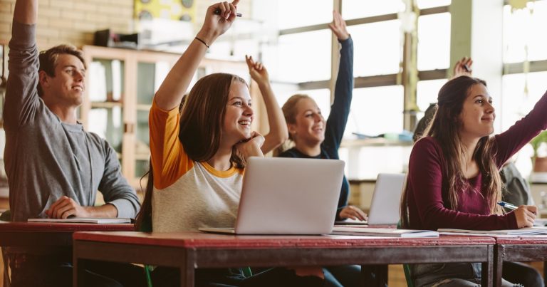 inquiry-based-learning-raised-hands.jpg