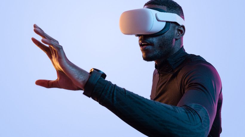 The-Impact-Of-VR-In-Custom-eLearning-A-Game-Changer-Immersive-Learning.jpg