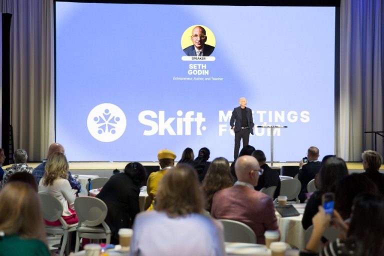 attendees-at-Seth-Godins-session-at-Skift-Meetings-Forum-2024.jpg